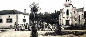 2251- Bouinan - L'Eglise et l'Ecole des Filles2 - 1911